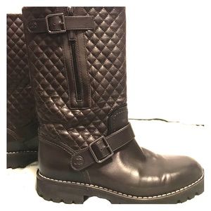CHANEL Boots